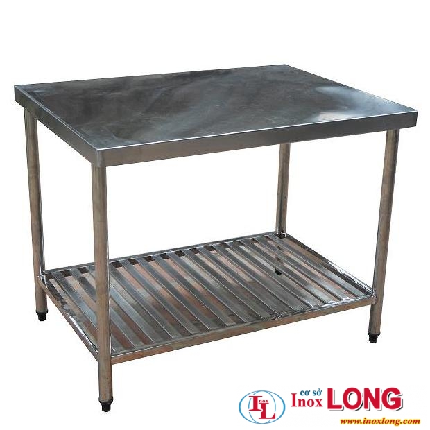 Bàn inox có giá dưới dạng nan